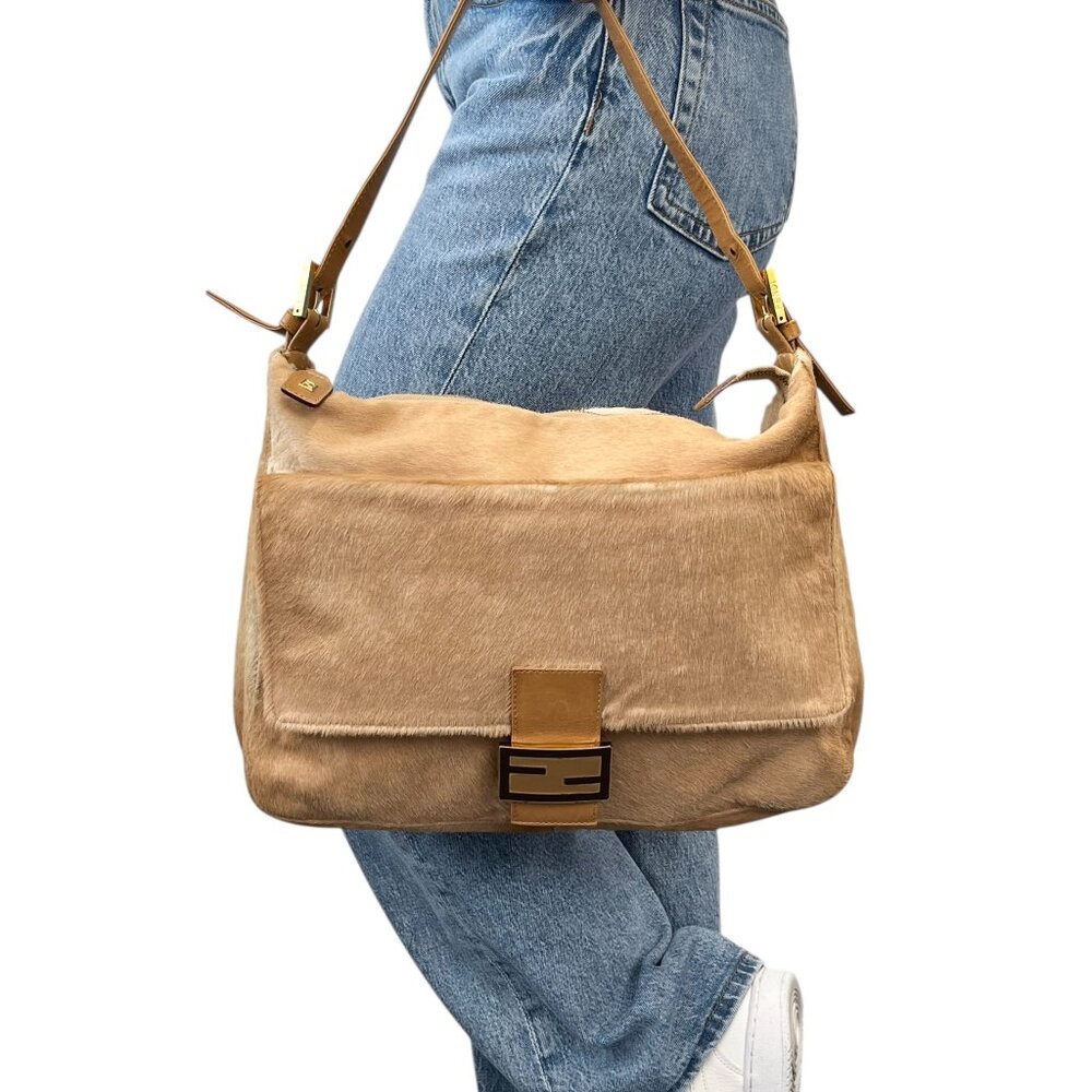 Fendi Beige/Tan Shoulder Bag - Picture 4 of 17